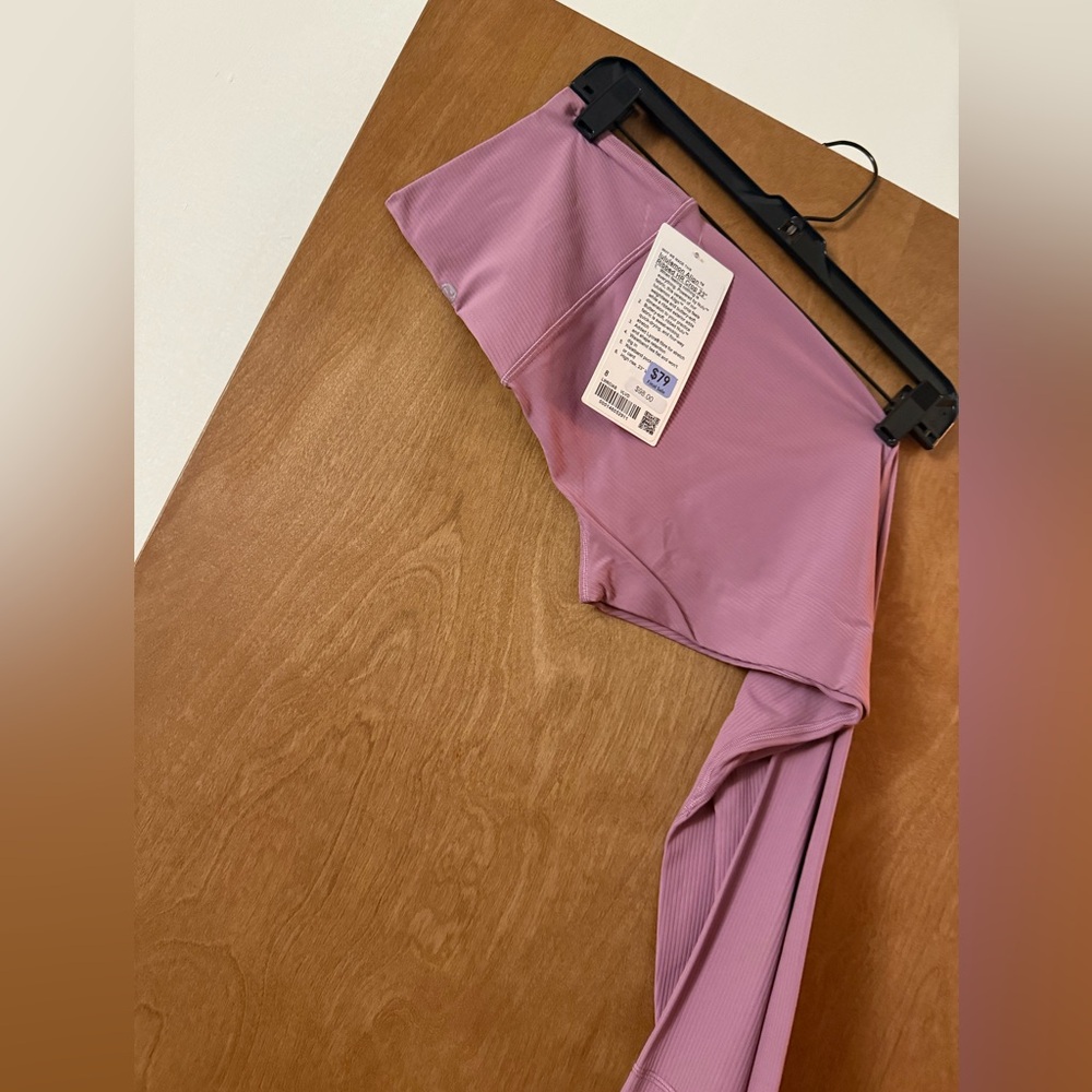 Lululemon ribbed  cropped 23